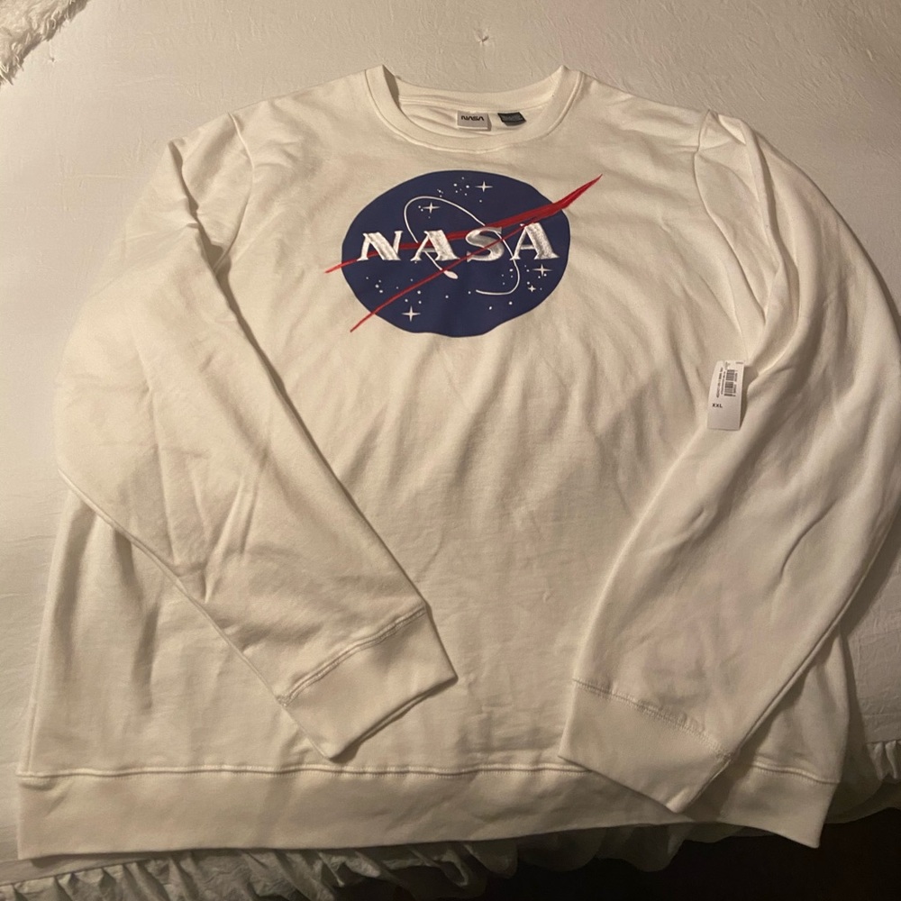 Men’s Nasa sweatshirt
